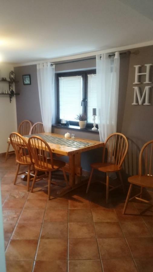 بورونين Apartamenty I Pokoje U Staszelow المظهر الخارجي الصورة